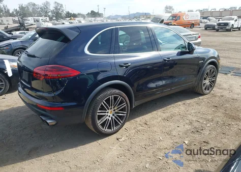 2016 Porsche Cayenne E-Hybrid S z USA, uszkodzony, nr VIN WP1AE2A2XGLA18336